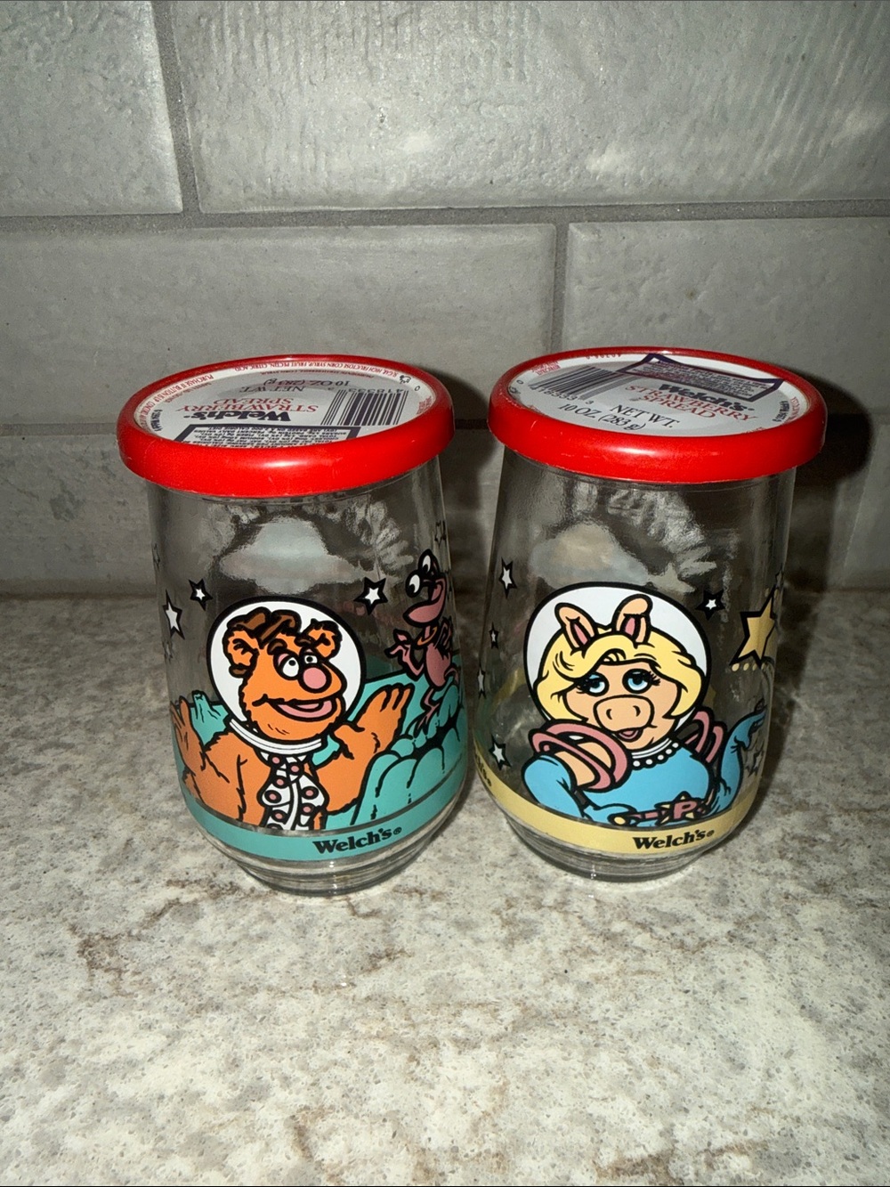 2 Vintage Welch's Jelly Glass Jar Muppets In Space Miss PIggy Fozzie Bear w lids